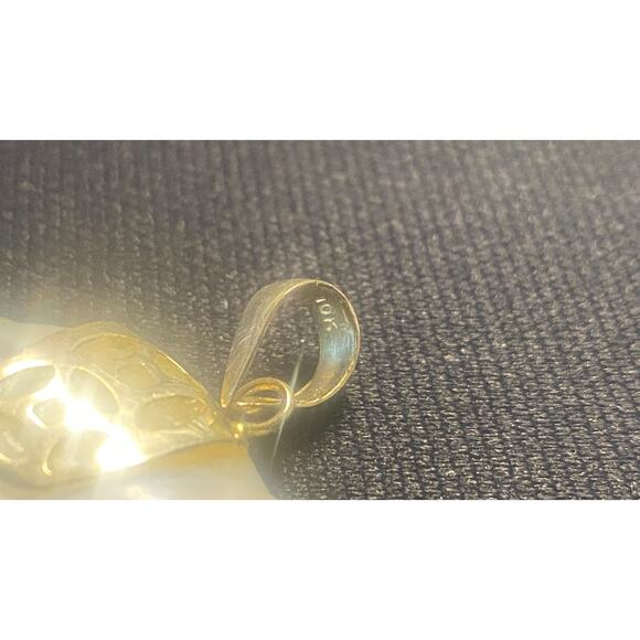 10K Yellow Gold Mother of Pearl Elephant Pendant - Picture 12 of 12